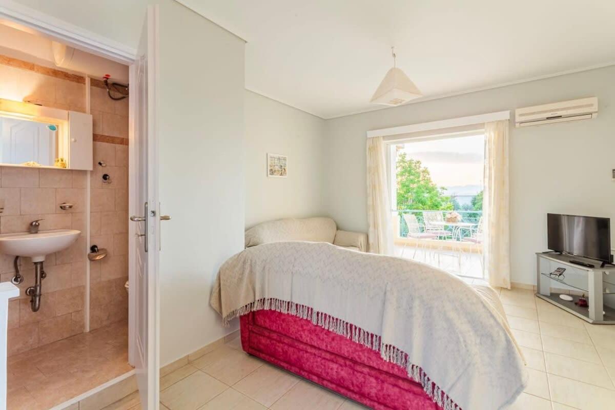 Villa Seaview Terrace Haven-Perfect Location By The Sea Kalamata Esterno foto